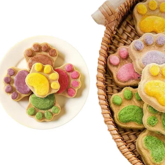 Paw Shape Cat Snack Natural Freeze-Dried Cat Paw Footprint Shaped Biscuits Cat Treats Oral Cleaning for Cats Pets